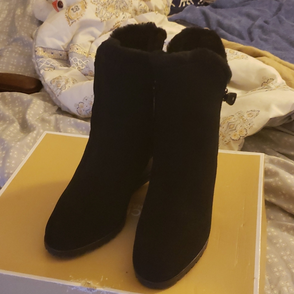 Michael kors suede ankle boots with original Box - Picture 4 of 8